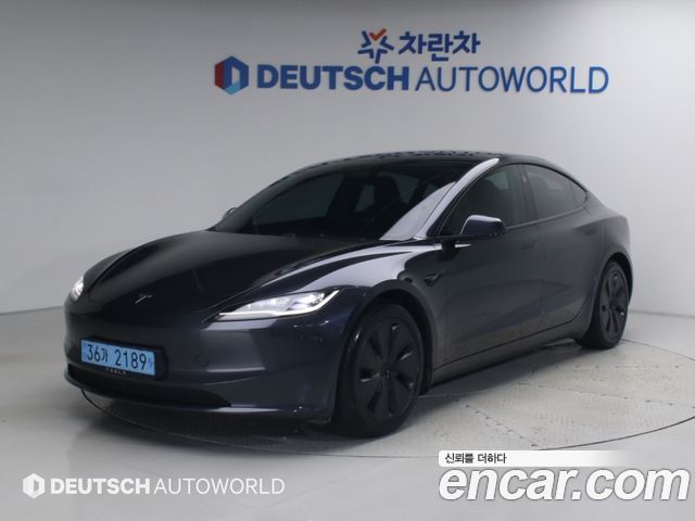 Tesla Model 3 RWD