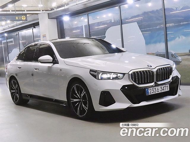 BMW 5 Series (G60) 530i xDrive M Sport