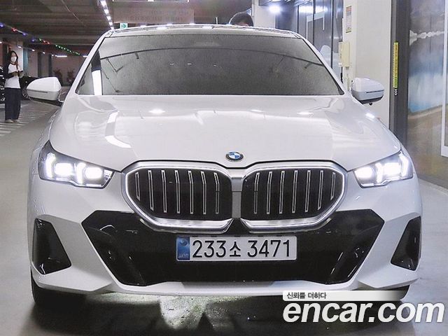 BMW 5 Series (G60) 530i xDrive M Sport 2024 — фото 2