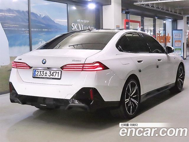 BMW 5 Series (G60) 530i xDrive M Sport 2024 — фото 4