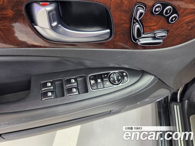 Hyundai Equus (New) VS380 Premium 2014 — фото 15