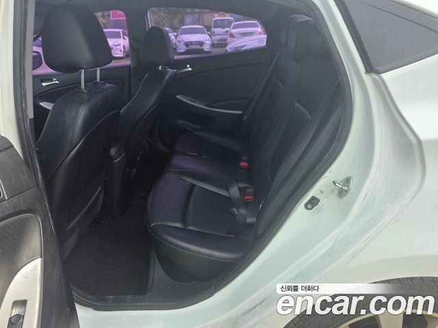 Hyundai Accent (New) Diesel 1.6 VGT Premium 2012 — фото 7