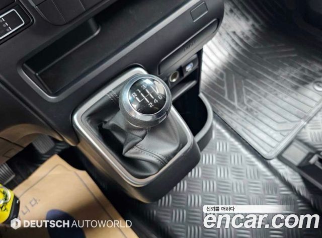 Hyundai Staria Cargo 5-Seater Smart 2025 — фото 9