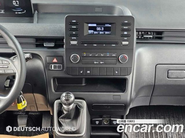 Hyundai Staria Cargo 5-Seater Smart 2025 — фото 18