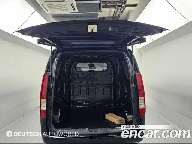 Hyundai Staria Cargo 5-Seater Smart 2025 — фото 23