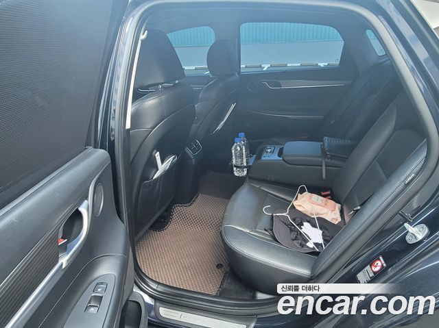 Hyundai Grandeur (IG) 2.2 Diesel Premium Special 2018 — фото 17