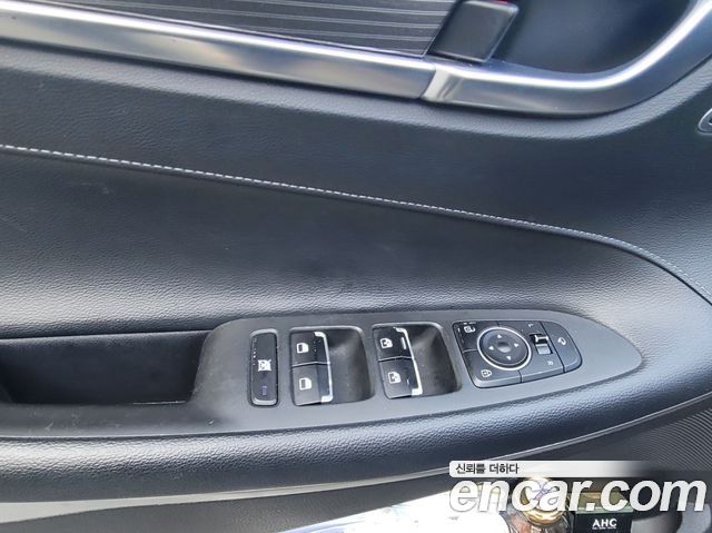 Hyundai Grandeur (IG) 2.2 Diesel Premium Special 2018 — фото 21