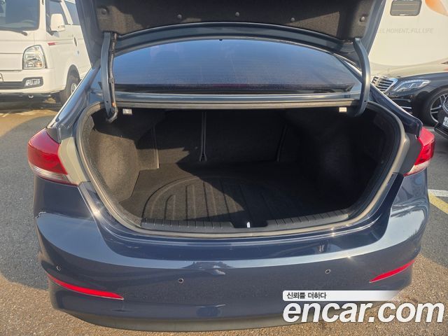 Hyundai Avante (AD) 1.6 GDI Modern special 2016 — фото 9