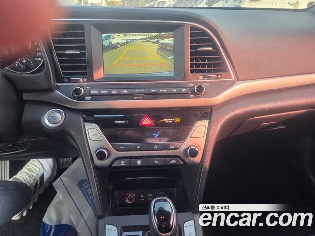 Hyundai Avante (AD) 1.6 GDI Modern special 2016 — фото 19