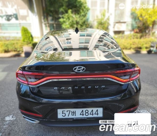 Hyundai Grandeur (IG) 2.4 Premium 2019 — фото 4