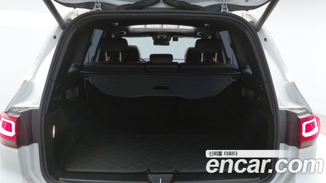 Mercedes-Benz GLB-Class (X247) AMG GLB35 4MATIC 2023 — фото 7
