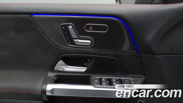 Mercedes-Benz GLB-Class (X247) AMG GLB35 4MATIC 2023 — фото 21