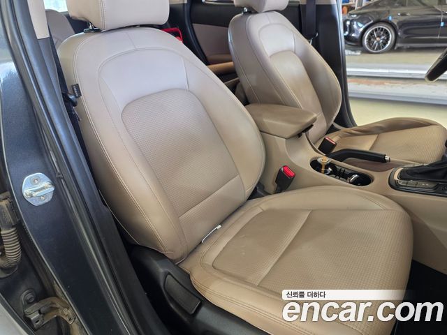 Hyundai Kona 1.6 Turbo 4WD Modern pop 2019 — фото 18