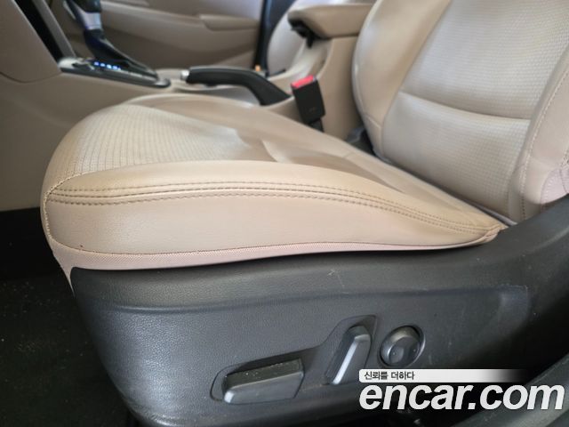 Hyundai Kona 1.6 Turbo 4WD Modern pop 2019 — фото 19