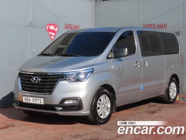 Hyundai Grand Starex Van 5-Seater Modern 2019 — фото 1