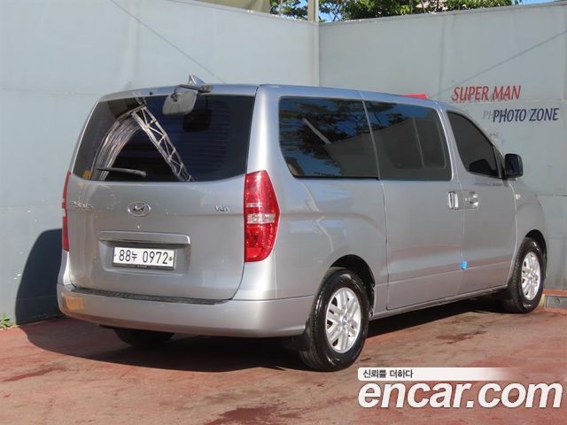 Hyundai Grand Starex Van 5-Seater Modern 2019 — фото 3