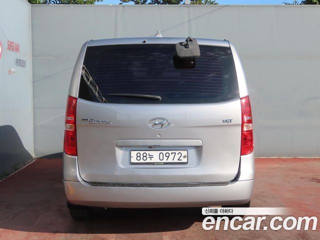 Hyundai Grand Starex Van 5-Seater Modern 2019 — фото 4