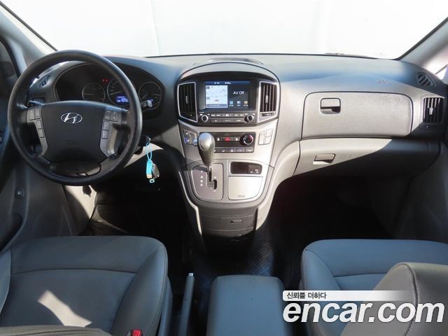 Hyundai Grand Starex Van 5-Seater Modern 2019 — фото 5