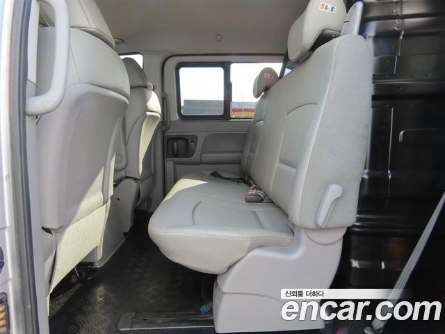Hyundai Grand Starex Van 5-Seater Modern 2019 — фото 10