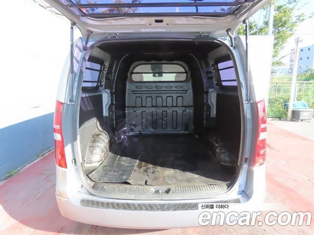 Hyundai Grand Starex Van 5-Seater Modern 2019 — фото 22