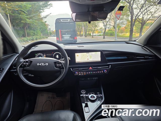 Kia Niro EV Air 2023 — фото 7