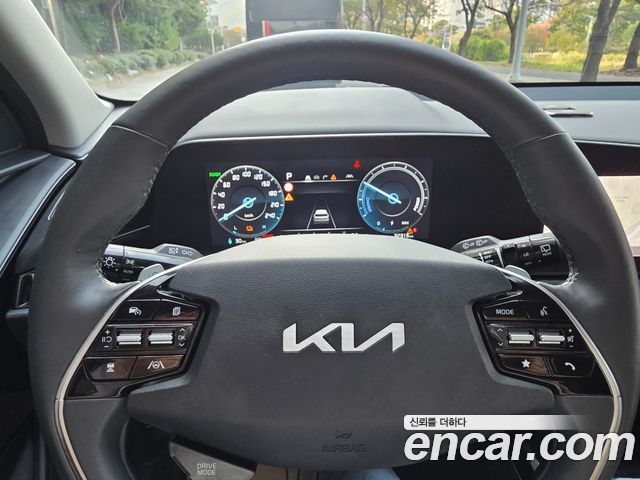 Kia Niro EV Air 2023 — фото 9