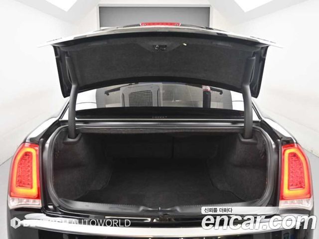 Chrysler 300C 3.6 AWD 2016 — фото 23