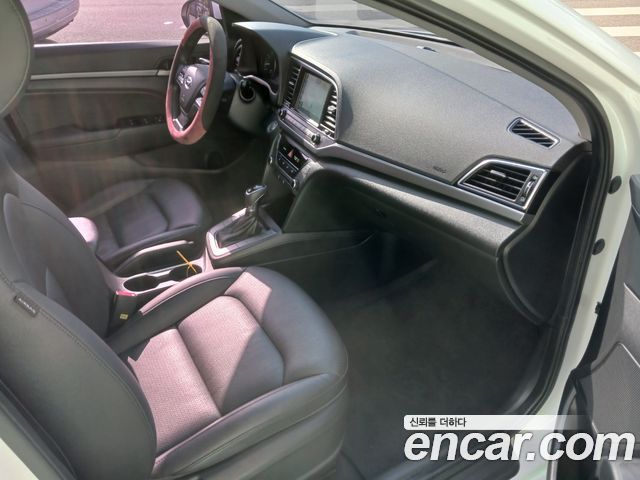 Hyundai Avante (AD) 1.6 GDI Value Plus 2018 — фото 20
