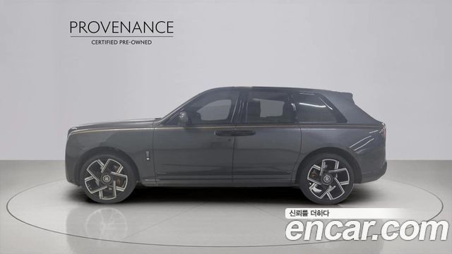 Rolls-Royce Cullinan 6.7 V12 Black Badge 2025 — фото 2