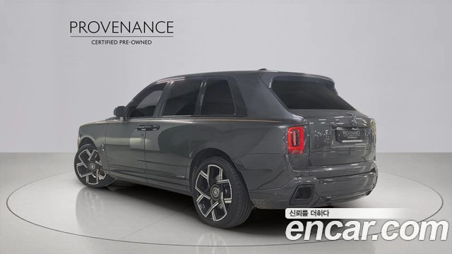 Rolls-Royce Cullinan 6.7 V12 Black Badge 2025 — фото 3