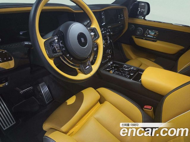 Rolls-Royce Cullinan 6.7 V12 Black Badge 2025 — фото 17
