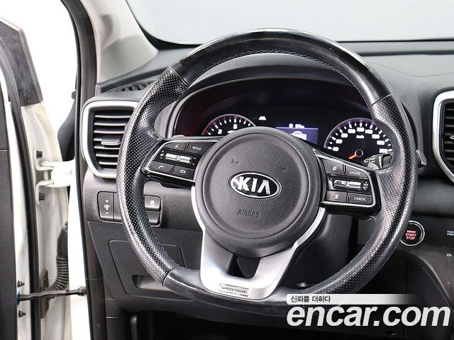 Kia Sportage The Bold Diesel 2.0 2WD Prestige 2020 — фото 6