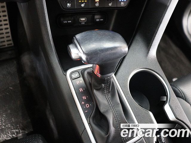 Kia Sportage The Bold Diesel 2.0 2WD Prestige 2020 — фото 16