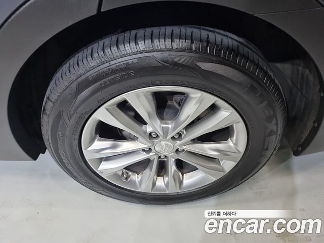 Hyundai Santa Fe The Prime Diesel 2.0 2WD Premium 2016 — фото 9
