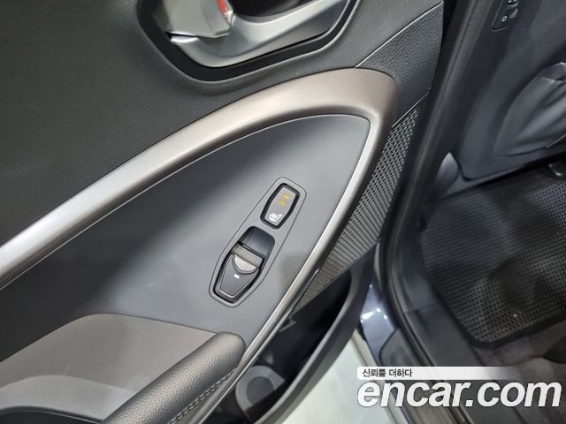 Hyundai Santa Fe The Prime Diesel 2.0 2WD Premium 2016 — фото 20