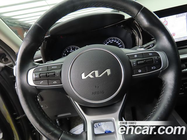 Kia K5 (III) 2.0 Prestige 2023 — фото 8