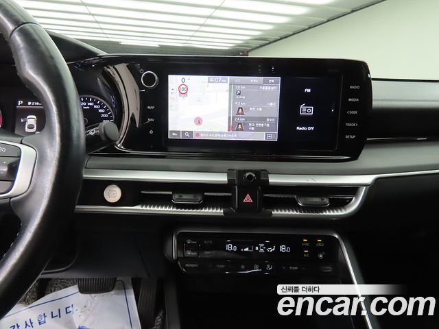 Kia K5 (III) 2.0 Prestige 2023 — фото 16