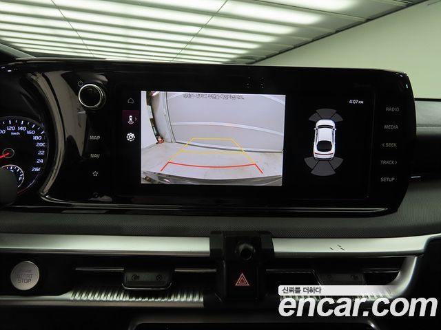 Kia K5 (III) 2.0 Prestige 2023 — фото 20