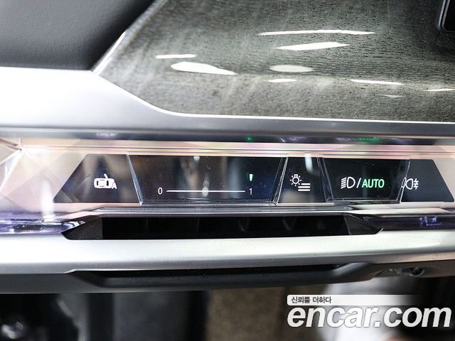 BMW 7 Series (G70) 740i xDrive M Sport Limited 2024 — фото 16