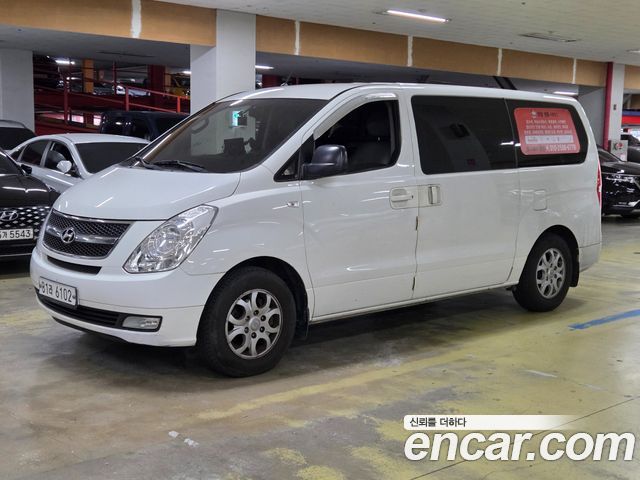 Hyundai Grand Starex 3-Seater VAN CVX Luxury