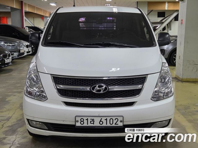 Hyundai Grand Starex 3-Seater VAN CVX Luxury 2015 — фото 2