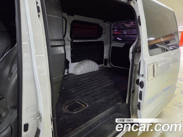 Hyundai Grand Starex 3-Seater VAN CVX Luxury 2015 — фото 7