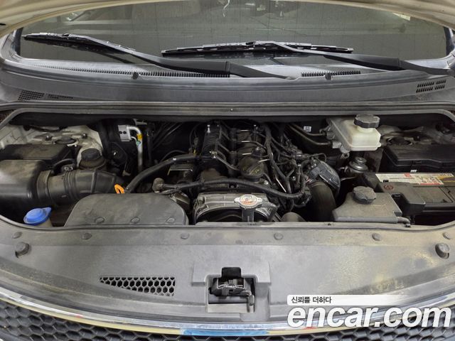Hyundai Grand Starex 3-Seater VAN CVX Luxury 2015 — фото 22