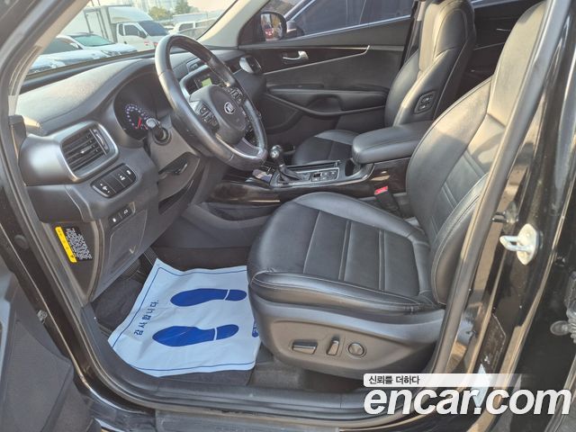 Kia Sorento Diesel 2.0 2WD Noblesse 2016 — фото 10