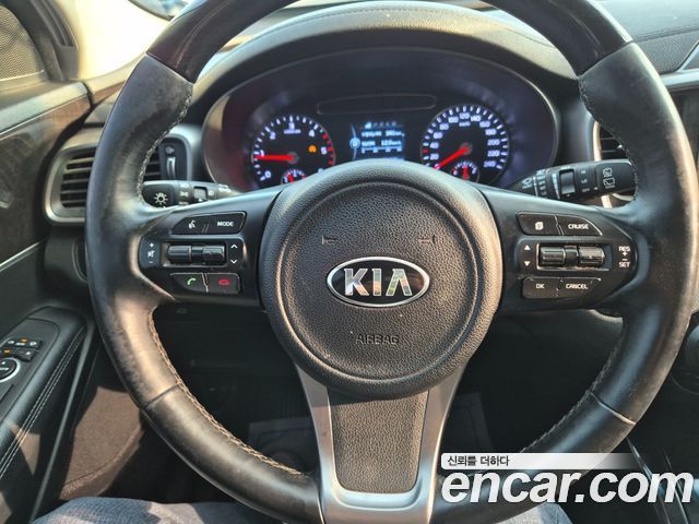 Kia Sorento Diesel 2.0 2WD Noblesse 2016 — фото 16