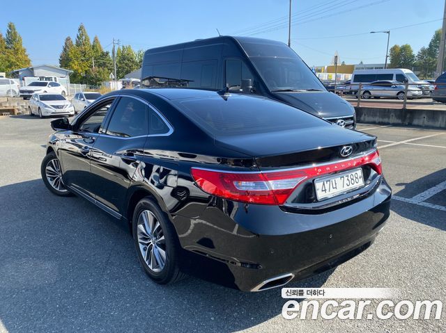 Hyundai Grandeur (HG) HG240 Modern 2015 — фото 3