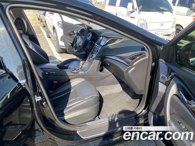 Hyundai Grandeur (HG) HG240 Modern 2015 — фото 21