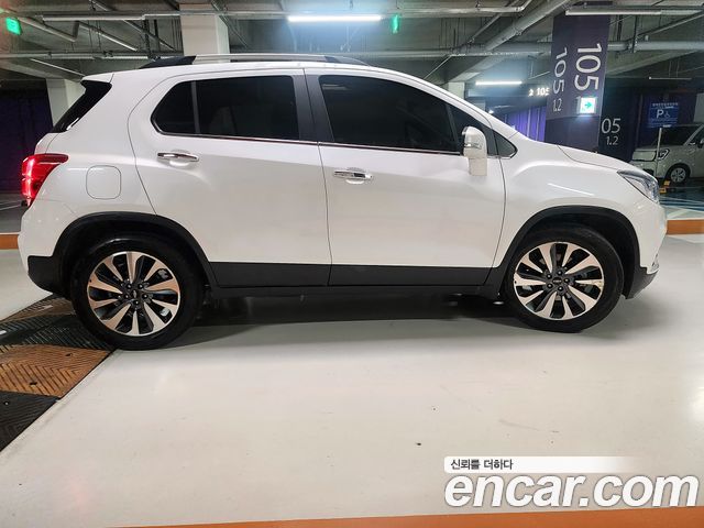 Chevrolet Trax 1.4 Premier 2019 — фото 4