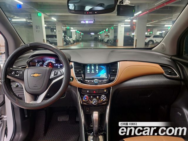 Chevrolet Trax 1.4 Premier 2019 — фото 15