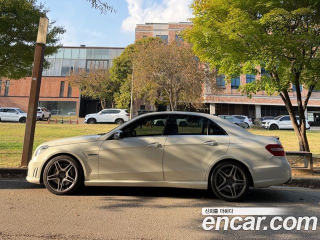 Mercedes-Benz E-Class (W212) E63 AMG 2011 — фото 5